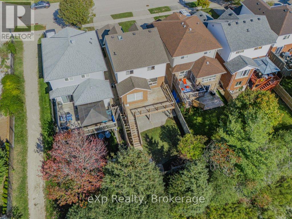43 Boulder Crescent, Guelph (Clairfields/hanlon Business Park), Ontario  N1G 5A2 - Photo 44 - X12451686