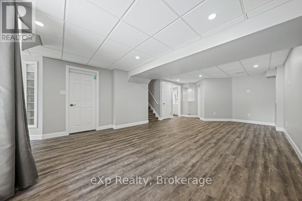 43 Boulder Crescent, Guelph (Clairfields/hanlon Business Park), Ontario  N1G 5A2 - Photo 29 - X12451686