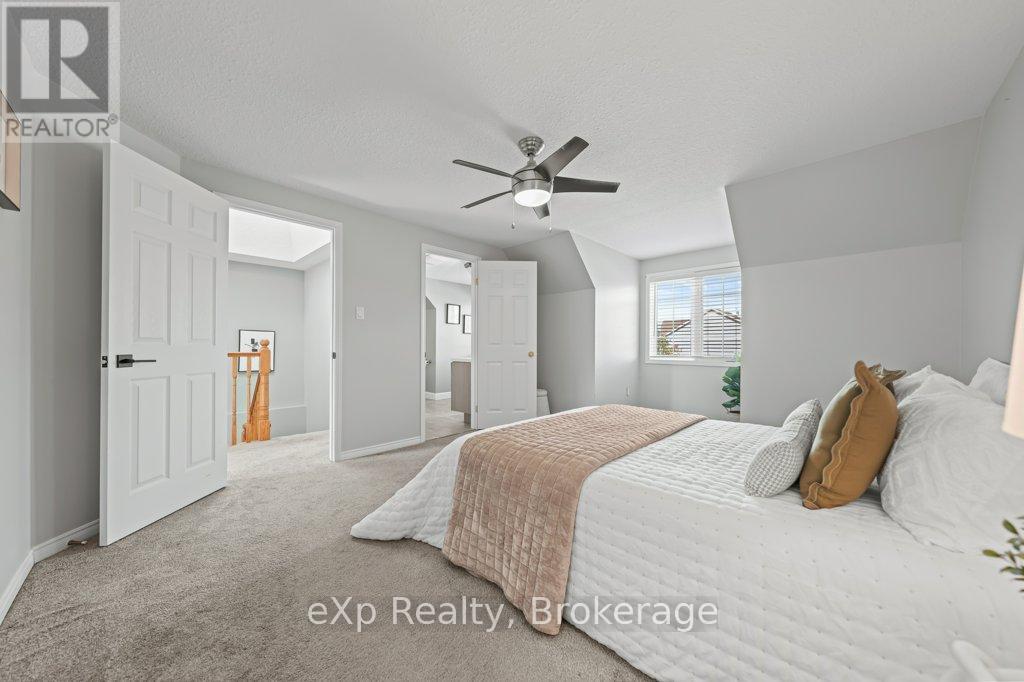43 Boulder Crescent, Guelph (Clairfields/hanlon Business Park), Ontario  N1G 5A2 - Photo 22 - X12451686