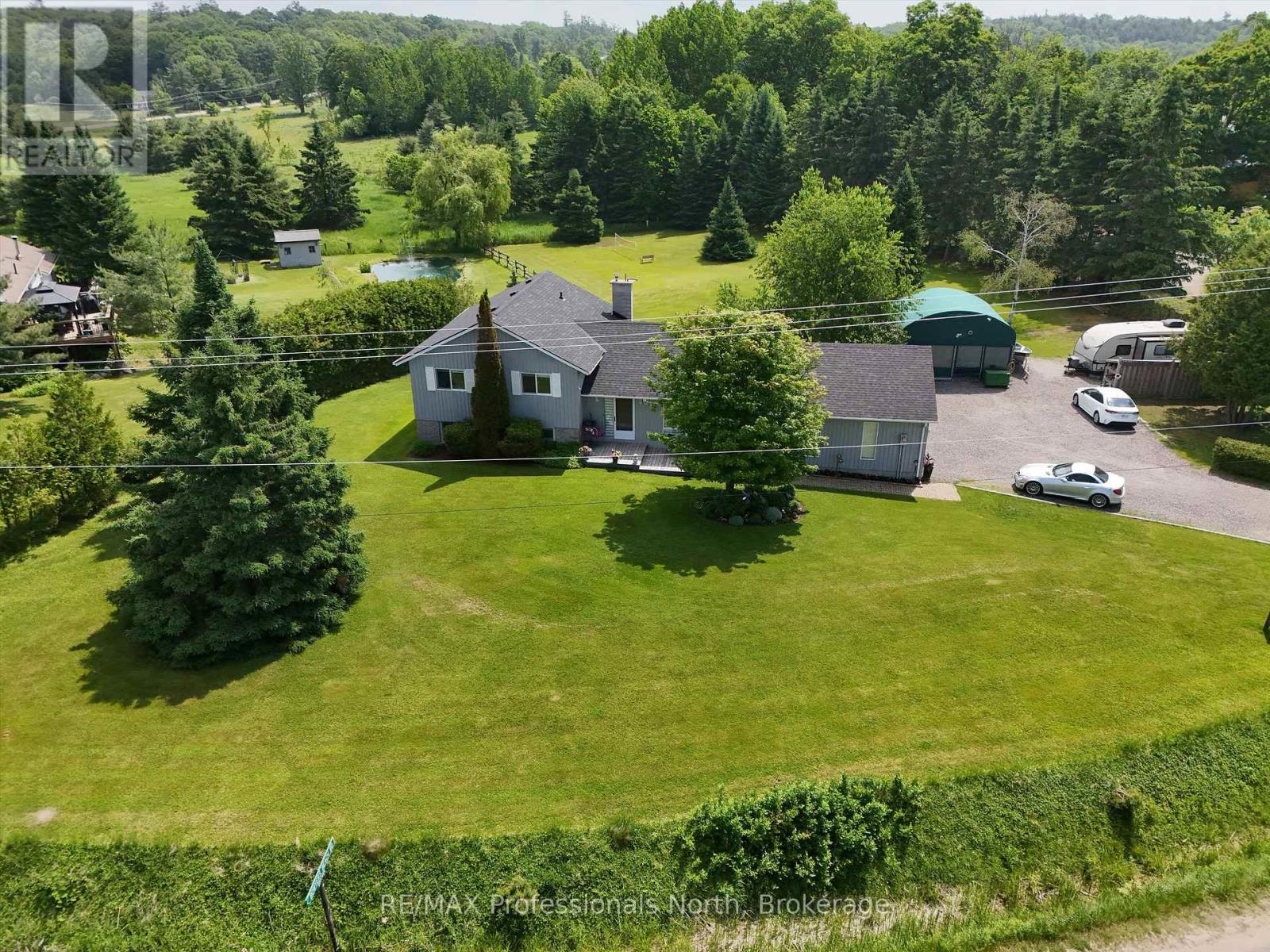 1287 Golden Beach Road, Bracebridge, Ontario  P1L 1W8 - Photo 2 - X12451690