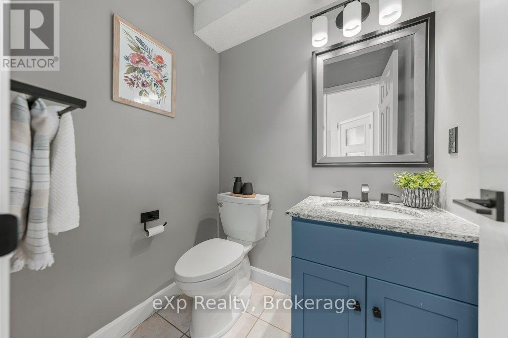 43 Boulder Crescent, Guelph (Clairfields/hanlon Business Park), Ontario  N1G 5A2 - Photo 18 - X12451686