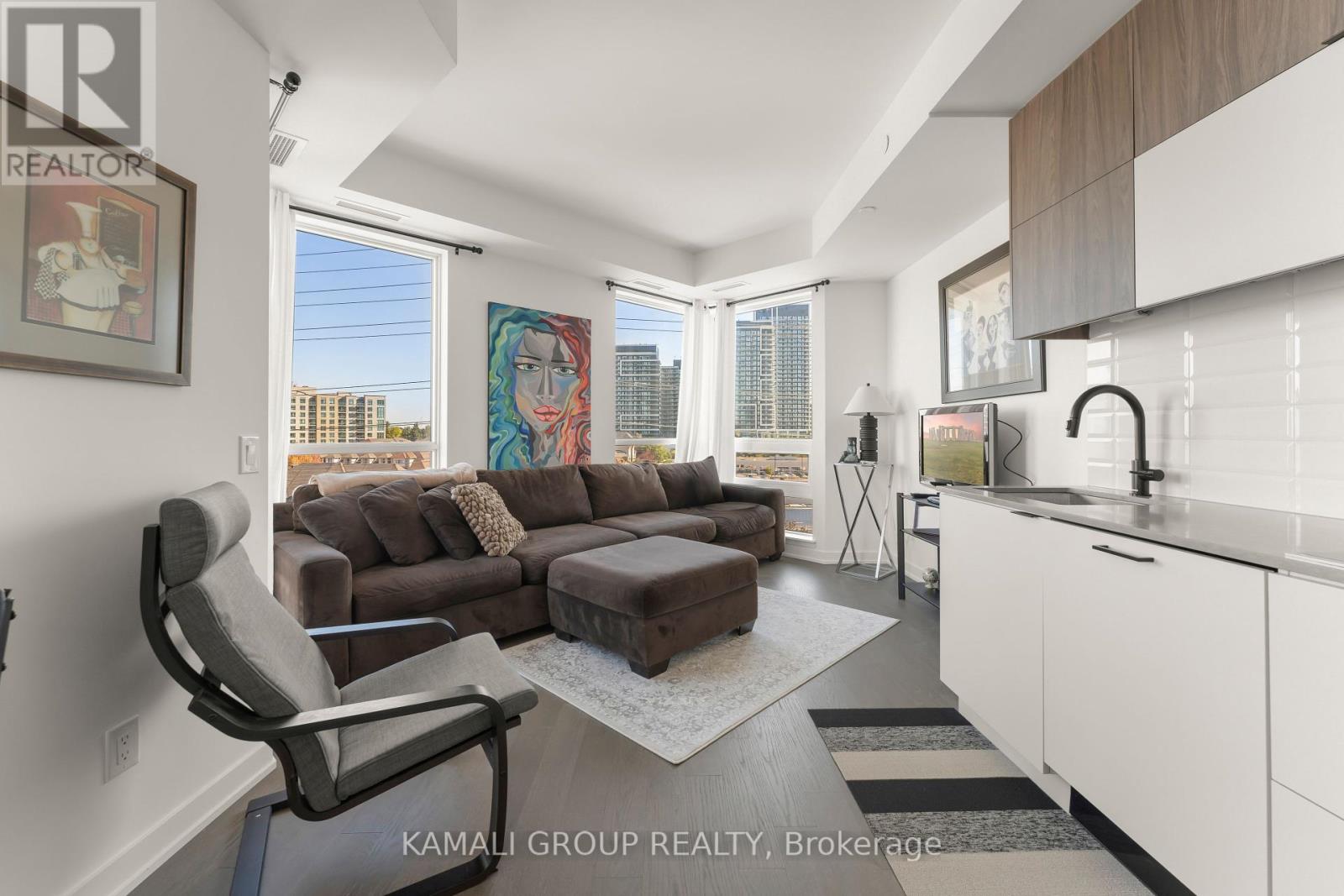 523 - 8888 Yonge Street, Richmond Hill, Ontario  L4C 5V6 - Photo 4 - N12450766