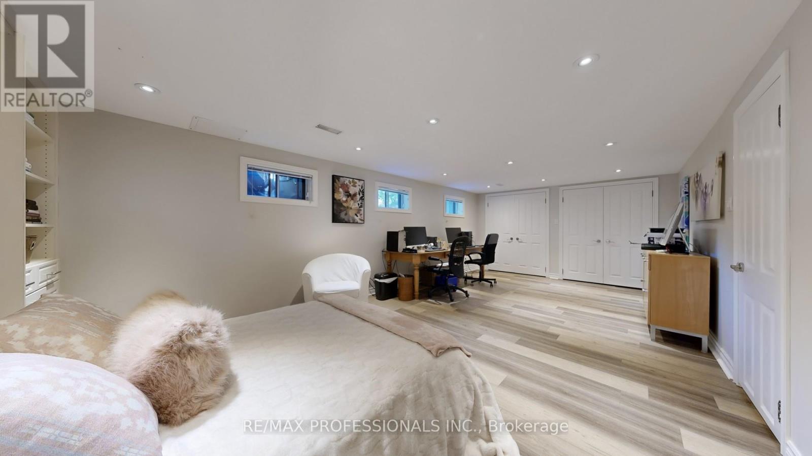 84 North Heights Road, Toronto, Ontario  M9B 2T8 - Photo 35 - W12451250