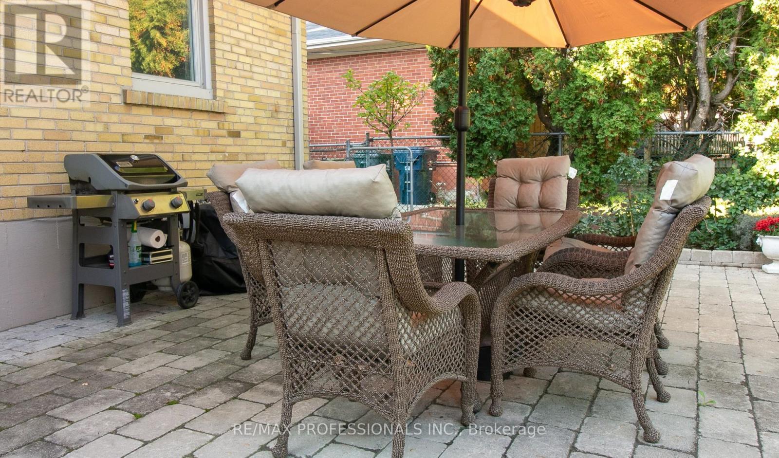 84 North Heights Road, Toronto, Ontario  M9B 2T8 - Photo 43 - W12451250