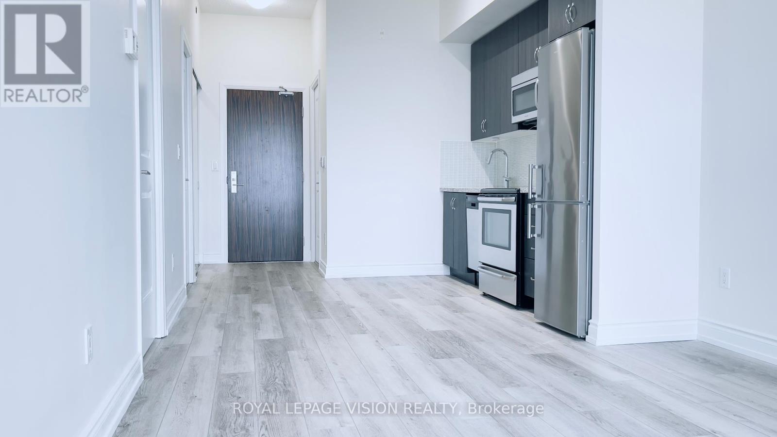 315 - 8763 Bayview Avenue, Richmond Hill, Ontario  L4B 3V1 - Photo 3 - N12451449