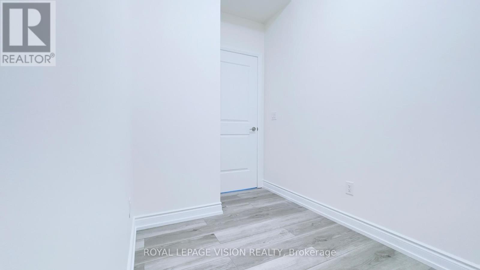 315 - 8763 Bayview Avenue, Richmond Hill, Ontario  L4B 3V1 - Photo 7 - N12451449