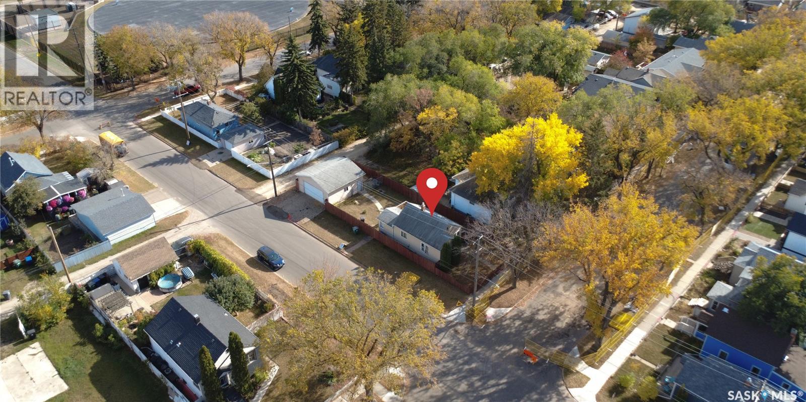 1002 J Avenue S, Saskatoon, Saskatchewan  S7M 2B9 - Photo 25 - SK020383