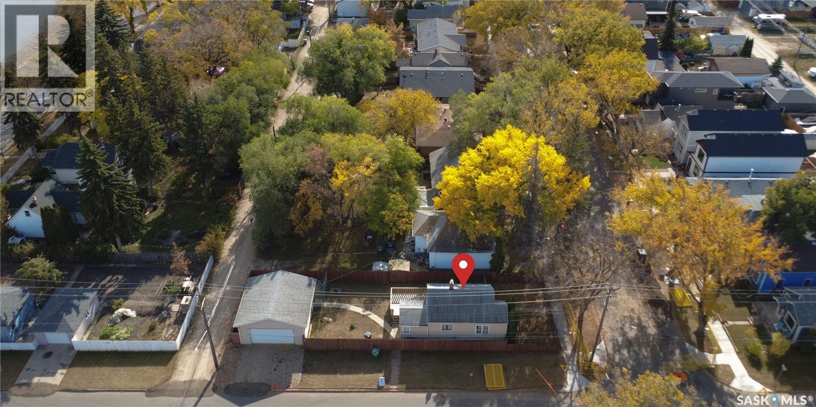 1002 J Avenue S, Saskatoon, Saskatchewan  S7M 2B9 - Photo 29 - SK020383