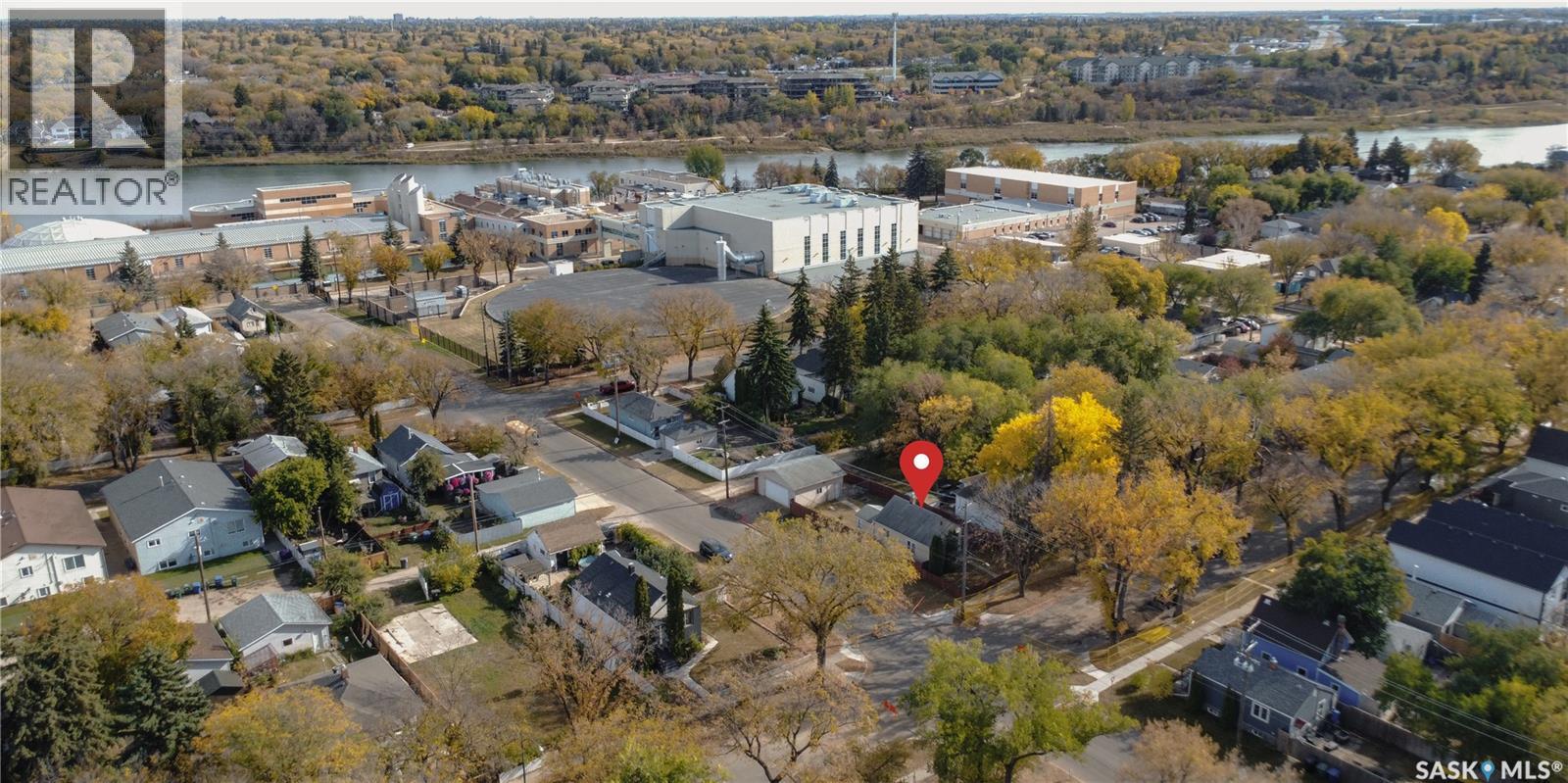 1002 J Avenue S, Saskatoon, Saskatchewan  S7M 2B9 - Photo 30 - SK020383