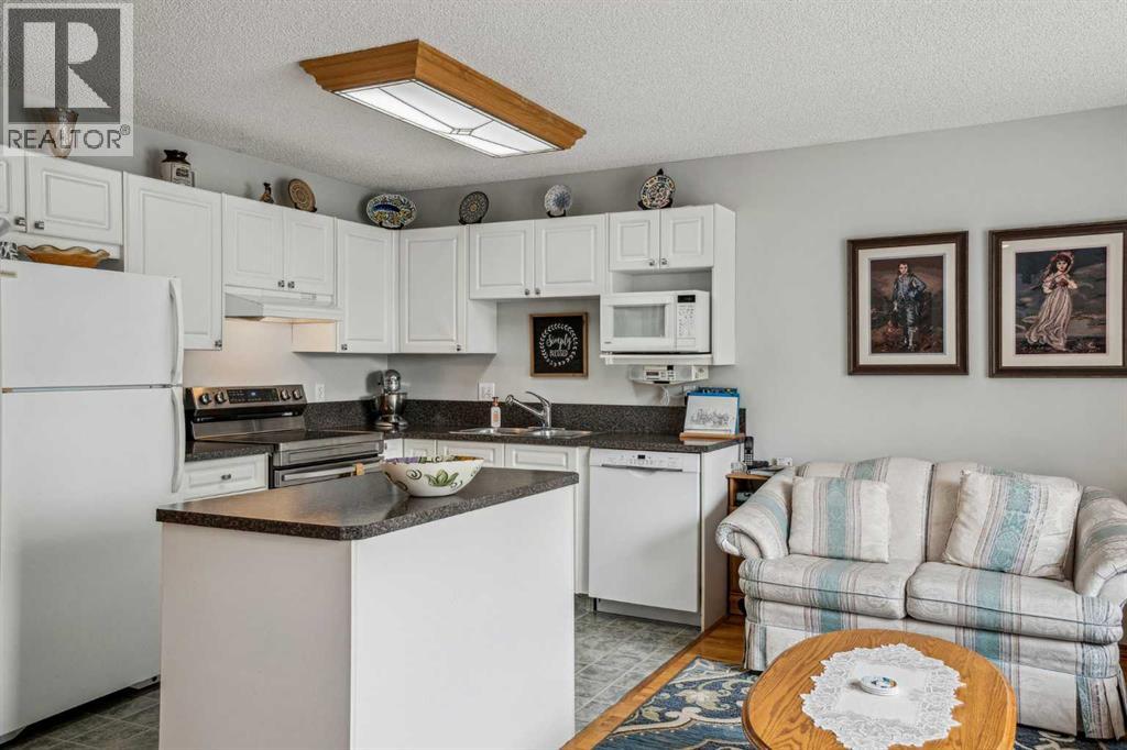 219 Mt Douglas Manor Se, Calgary, Alberta  T2Z 3C8 - Photo 9 - A2226255
