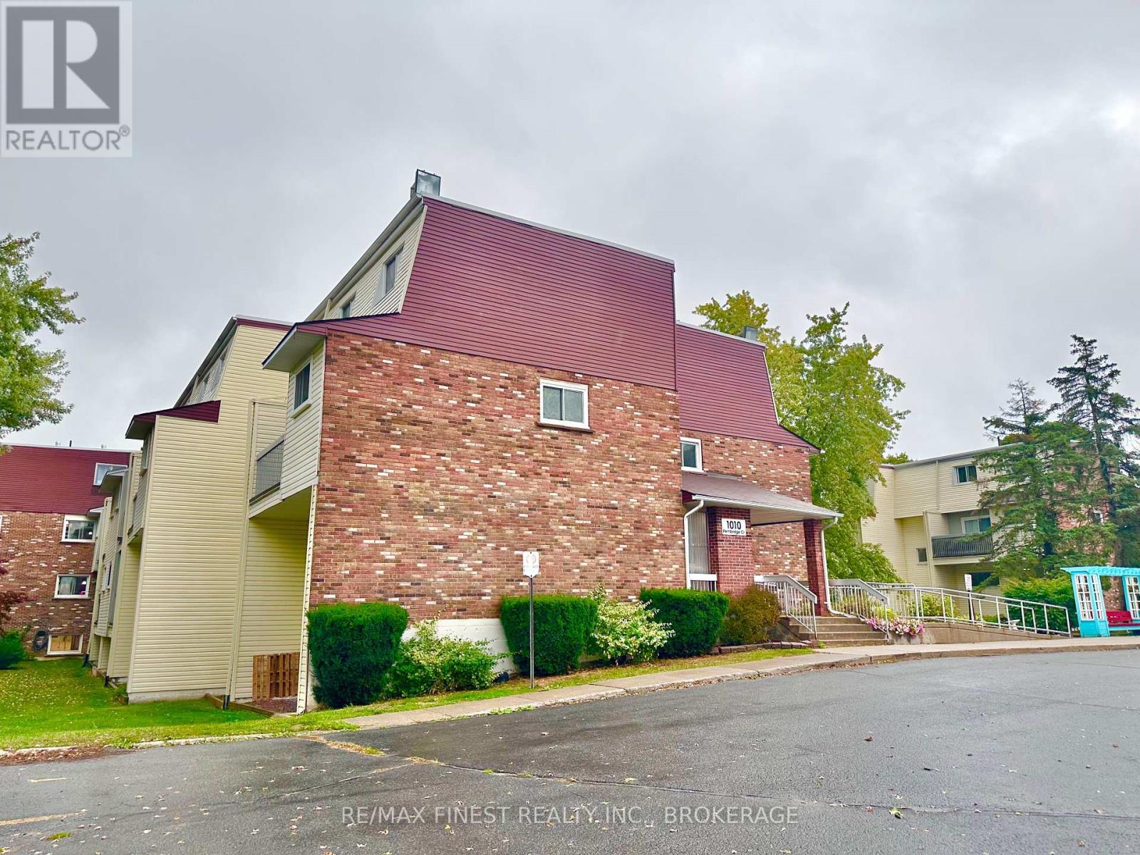 107 - 1010 Pembridge Crescent, Kingston, Ontario K7P 1A3 - Photo 1 - X12451774
