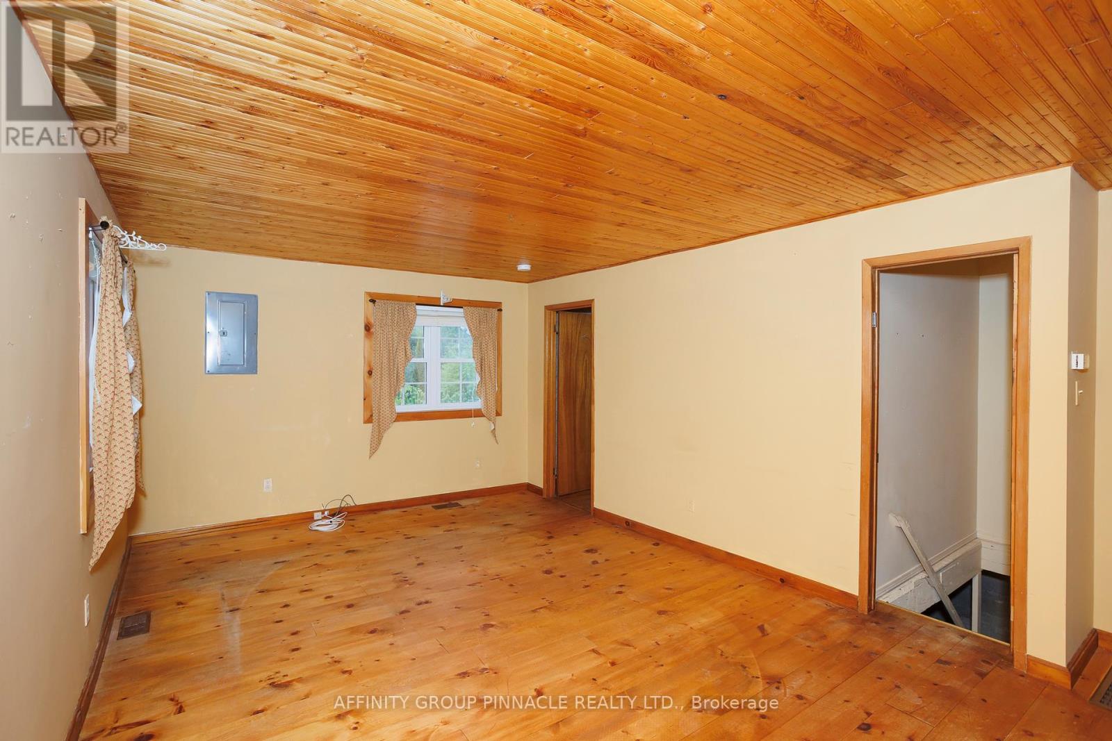 1879 Victoria Road, Kawartha Lakes, Ontario  K0M 2B0 - Photo 12 - X12451703