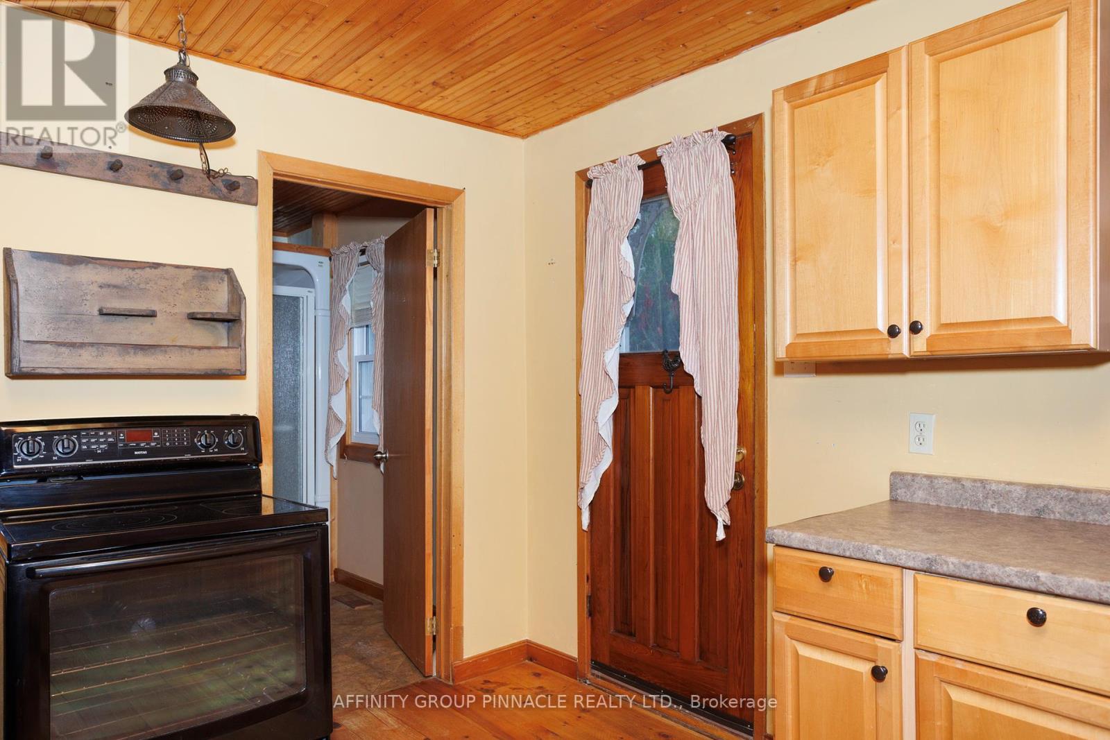 1879 Victoria Road, Kawartha Lakes, Ontario  K0M 2B0 - Photo 19 - X12451703