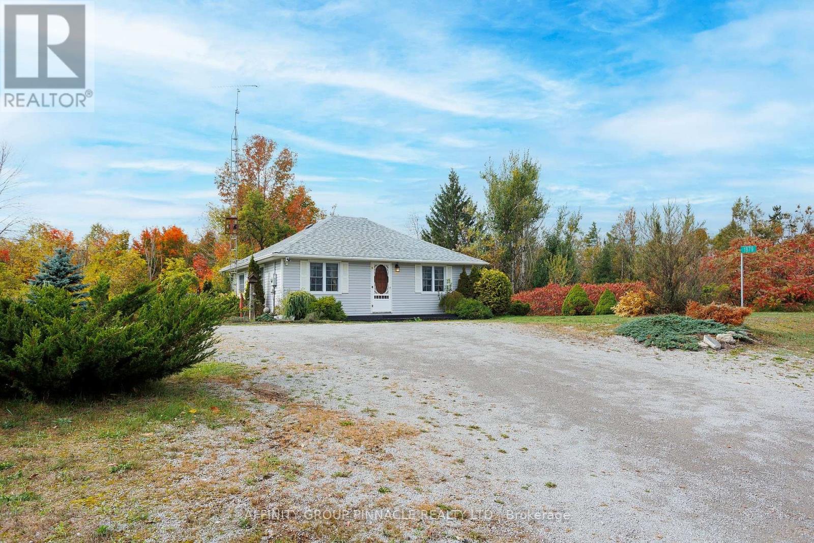 1879 Victoria Road, Kawartha Lakes, Ontario  K0M 2B0 - Photo 4 - X12451703