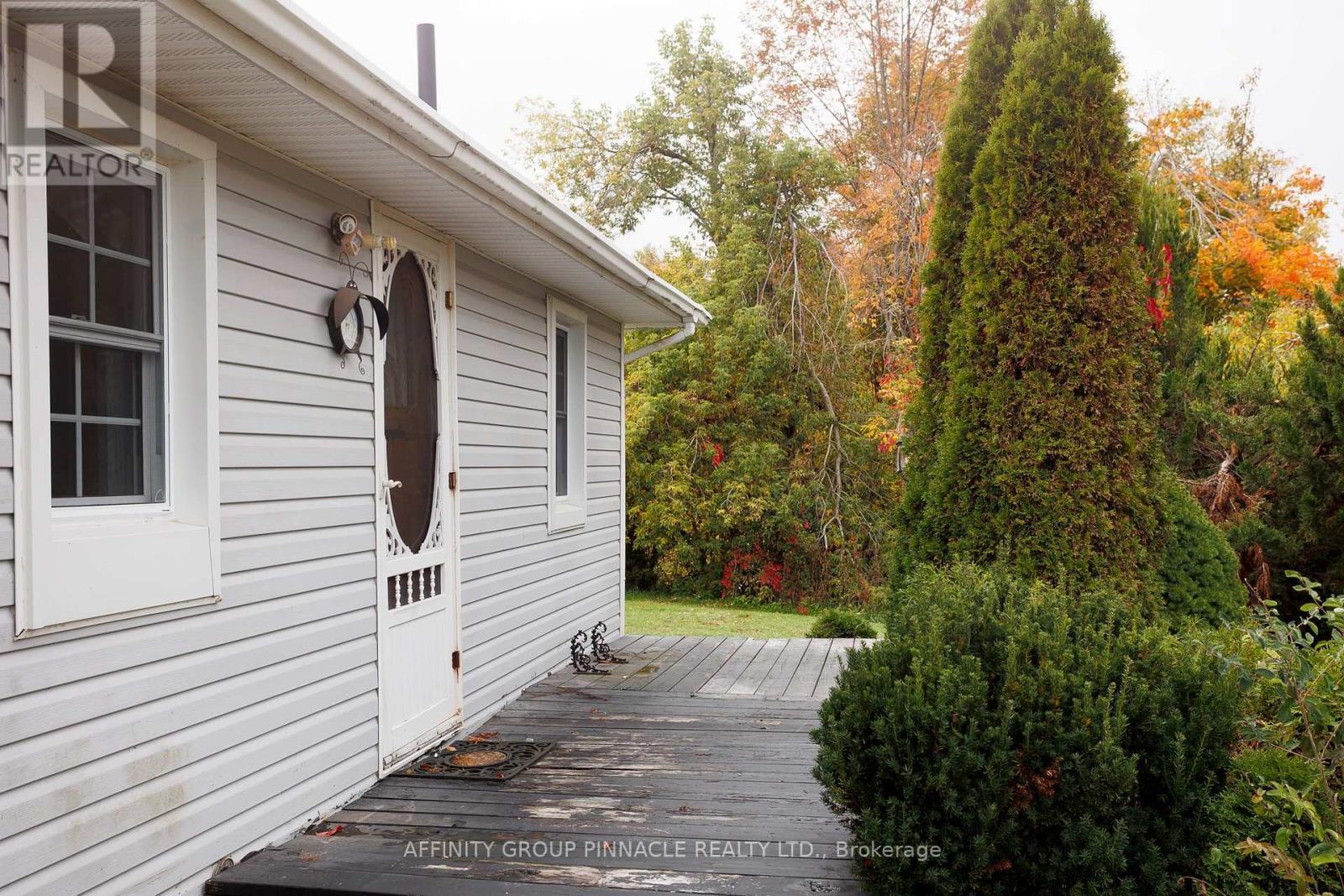 1879 Victoria Road, Kawartha Lakes, Ontario  K0M 2B0 - Photo 6 - X12451703