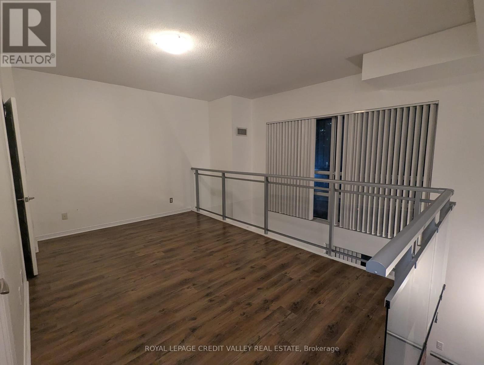 221 - 215 Queen Street, Brampton, Ontario  L6W 0A9 - Photo 14 - W12447365