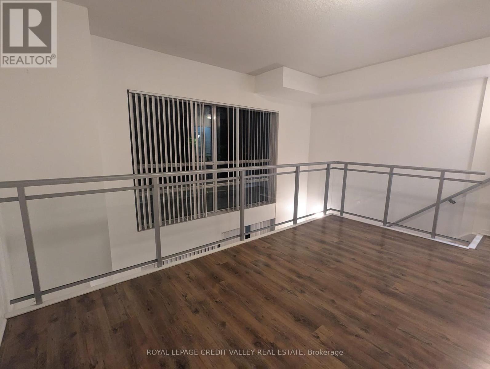 221 - 215 Queen Street, Brampton, Ontario  L6W 0A9 - Photo 15 - W12447365