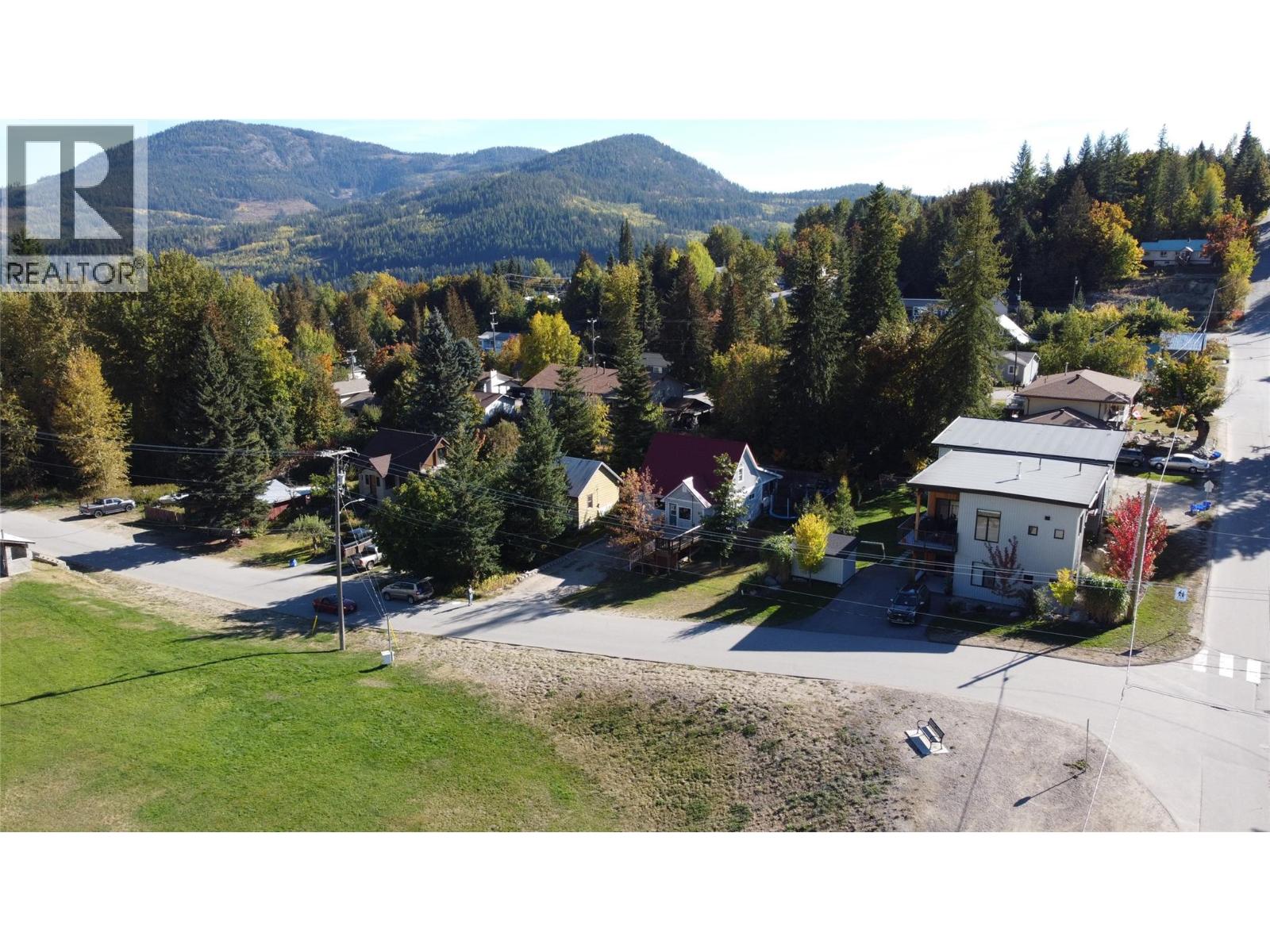 1731 Cook Avenue, Rossland, British Columbia  V0G 1Y0 - Photo 45 - 10365188