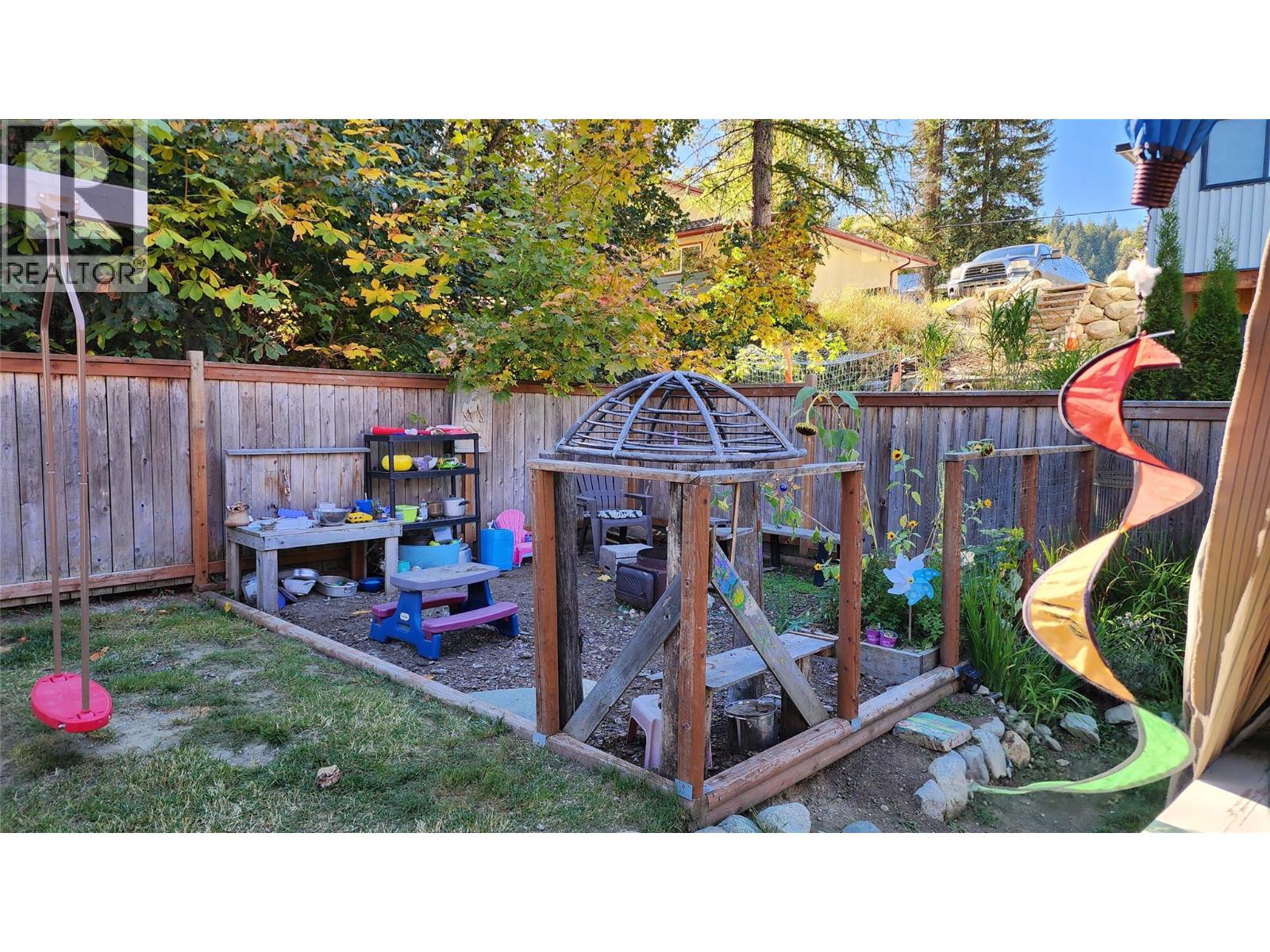 1731 Cook Avenue, Rossland, British Columbia  V0G 1Y0 - Photo 32 - 10365188