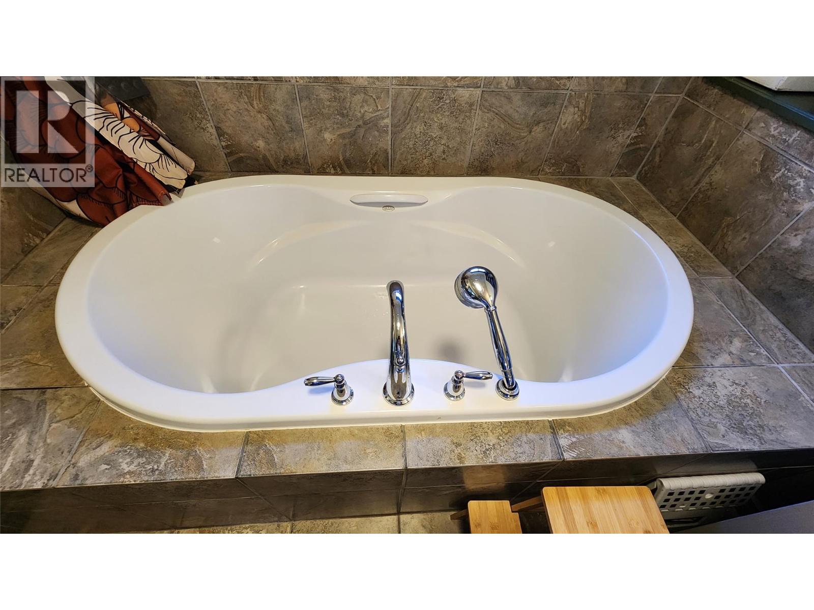 1731 Cook Avenue, Rossland, British Columbia  V0G 1Y0 - Photo 11 - 10365188