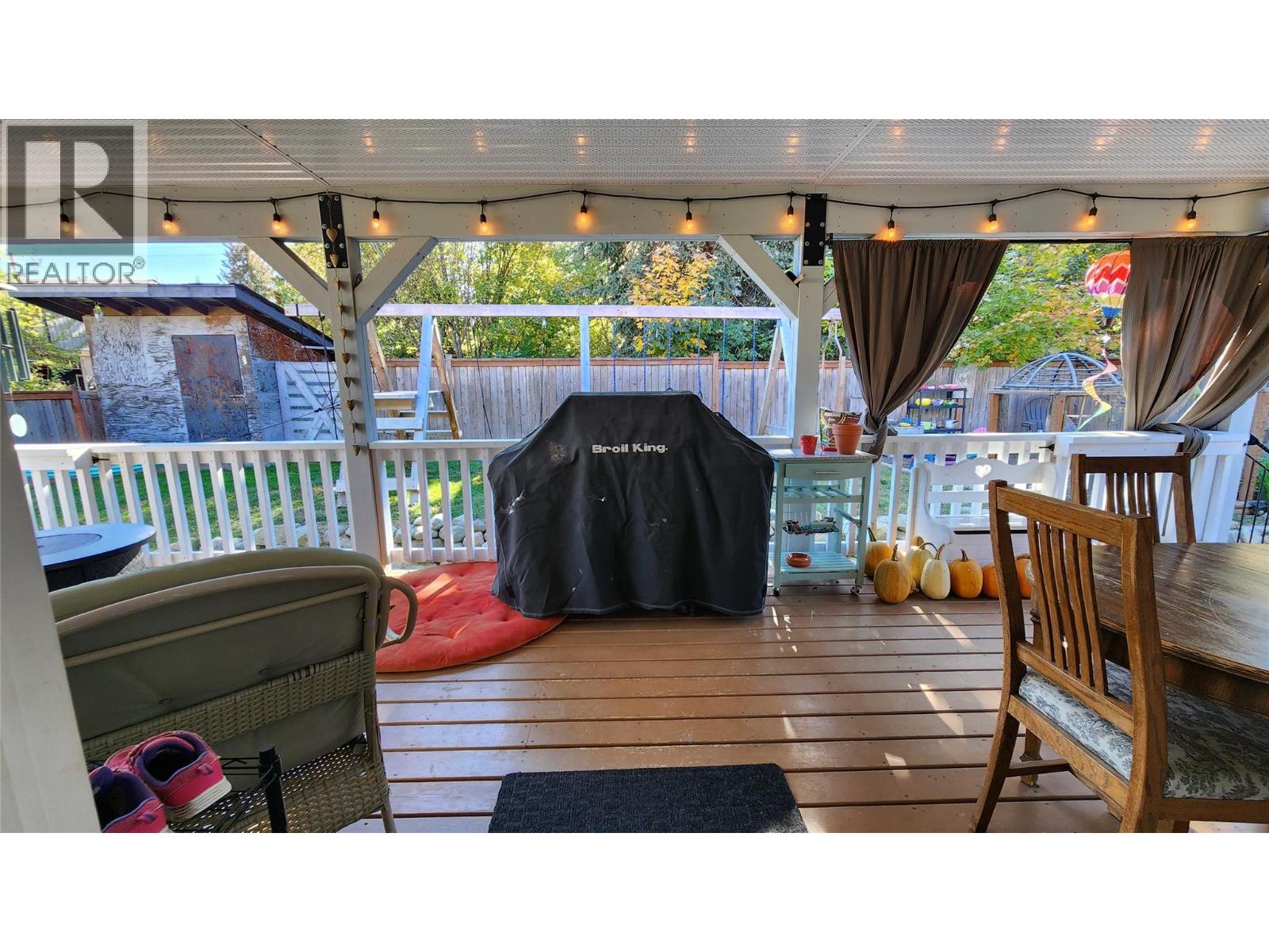 1731 Cook Avenue, Rossland, British Columbia  V0G 1Y0 - Photo 16 - 10365188