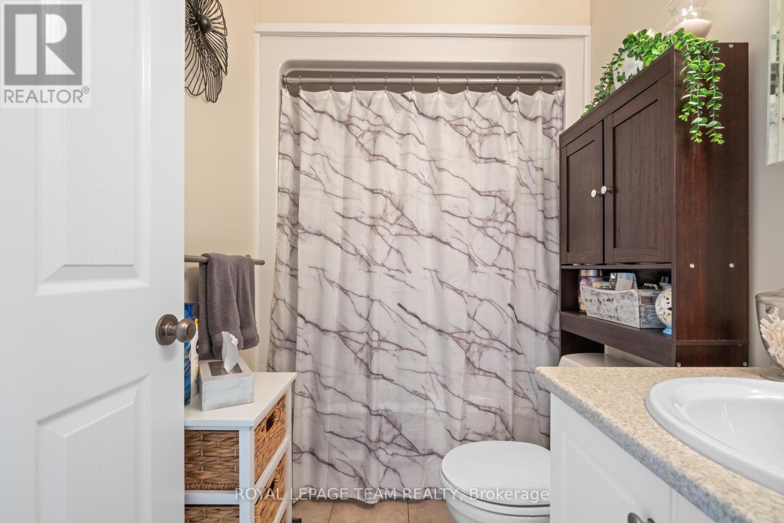 477 Clarence Street, North Dundas, Ontario  K0C 2K0 - Photo 17 - X12451734