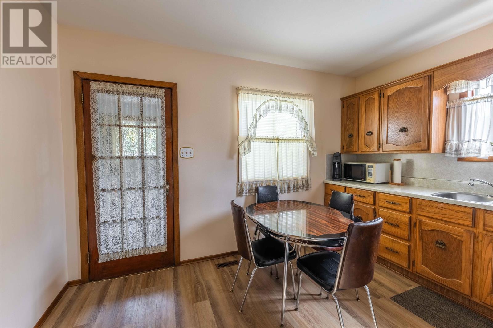279 Rupert Street, Thunder Bay, Ontario  P7B 3X6 - Photo 9 - TB253129