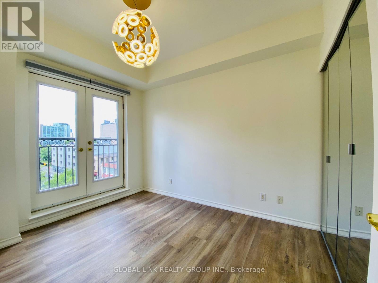 607 - 120 Lombard Street, Toronto, Ontario  M5C 3H5 - Photo 9 - C12451534