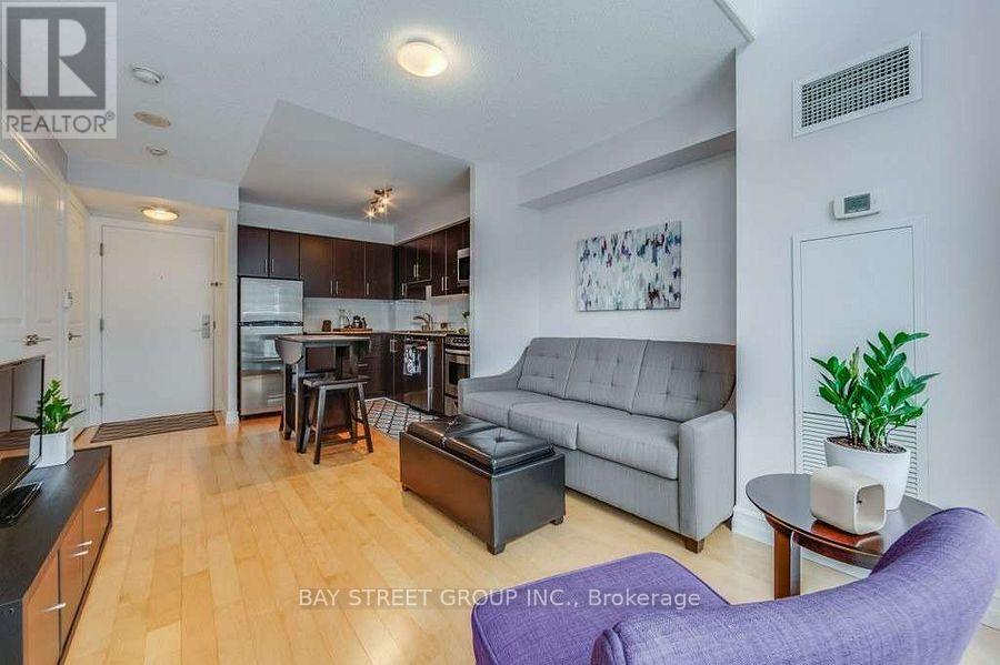 127 - 2035 Sheppard Avenue E, Toronto (Henry Farm), Ontario  M2J 0A8 - Photo 6 - C12451540