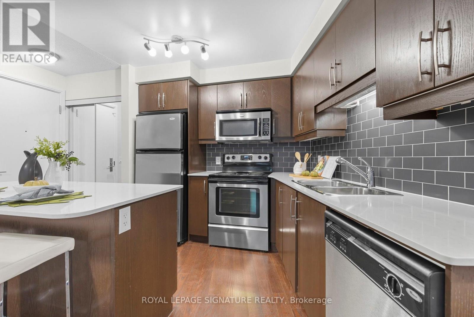 801 - 1 Scott Street, Toronto (Waterfront Communities), Ontario  M5V 1A1 - Photo 18 - C12451562