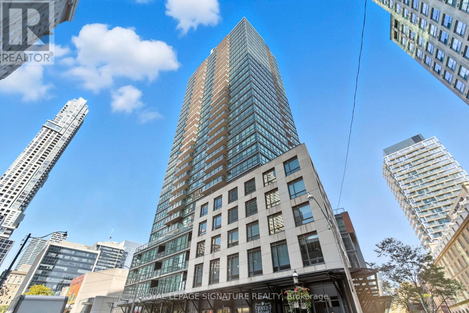 801 - 1 Scott Street, Toronto (Waterfront Communities), Ontario  M5V 1A1 - Photo 2 - C12451562