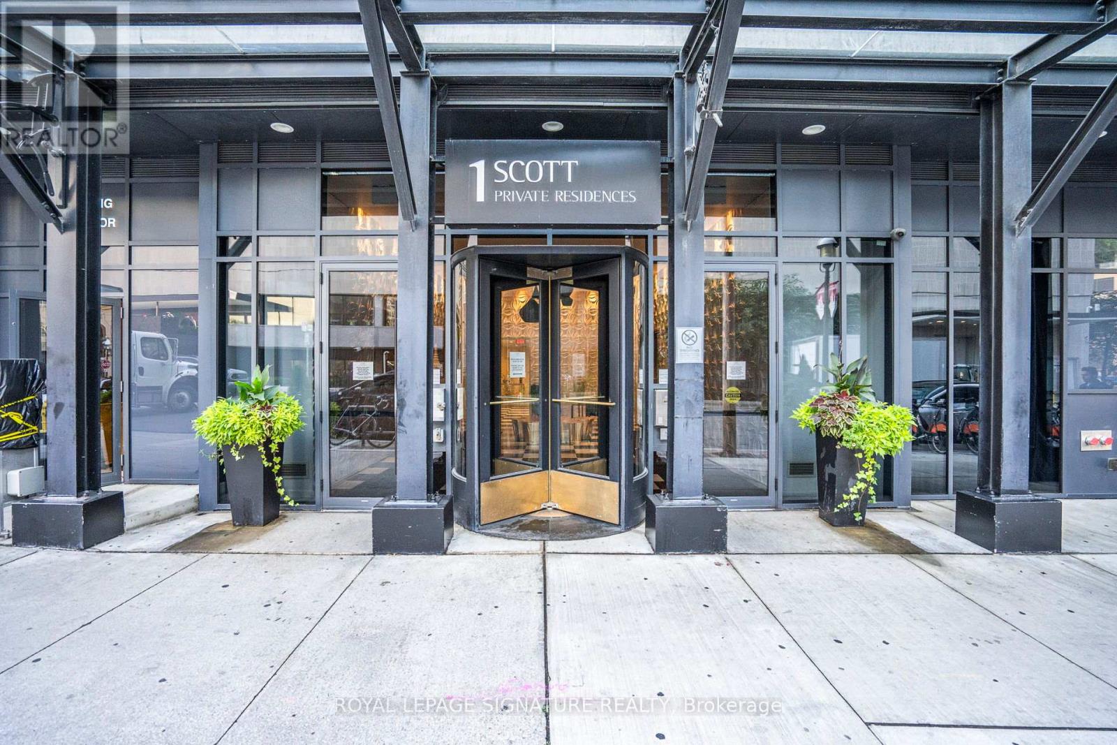 801 - 1 Scott Street, Toronto (Waterfront Communities), Ontario  M5V 1A1 - Photo 3 - C12451562