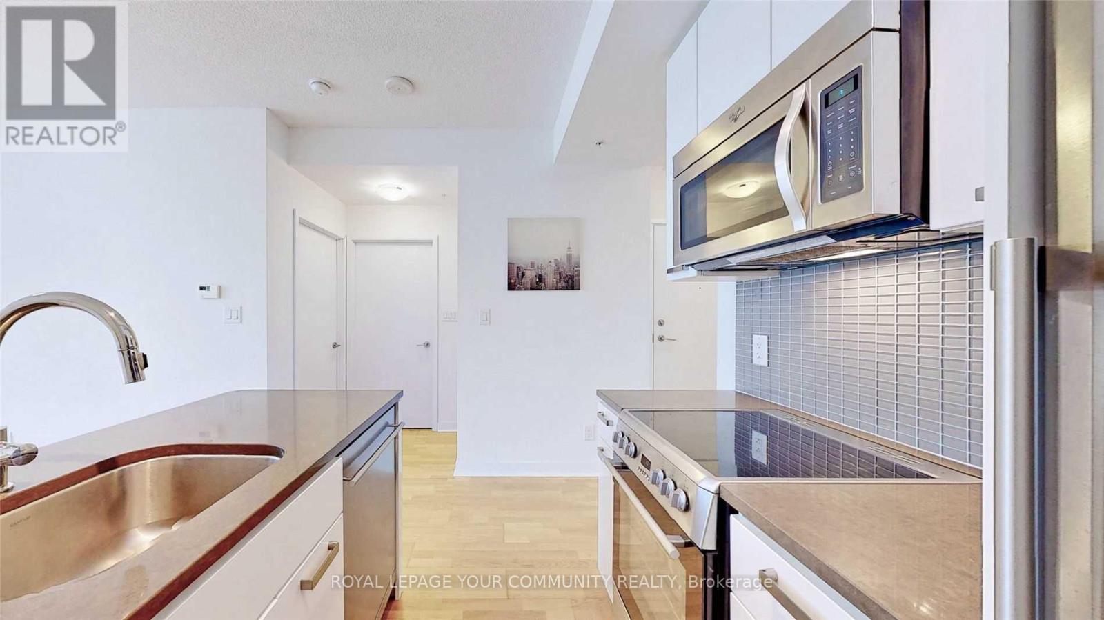 2906 - 295 Adelaide Street W, Toronto, Ontario  M5V 0L4 - Photo 21 - C12451593
