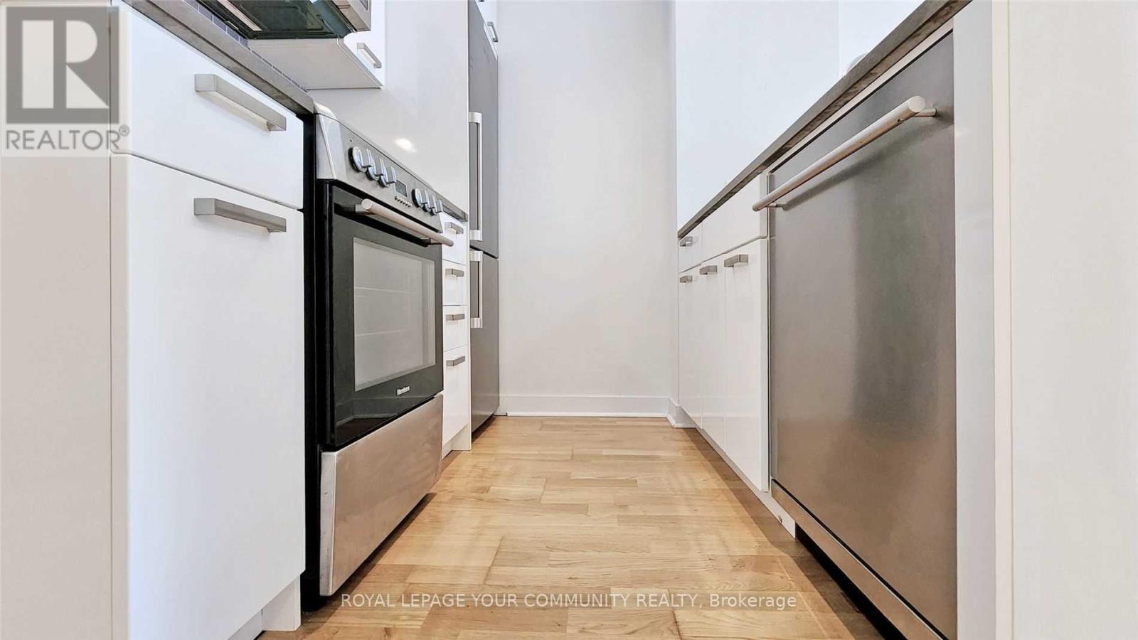 2906 - 295 Adelaide Street W, Toronto, Ontario  M5V 0L4 - Photo 22 - C12451593