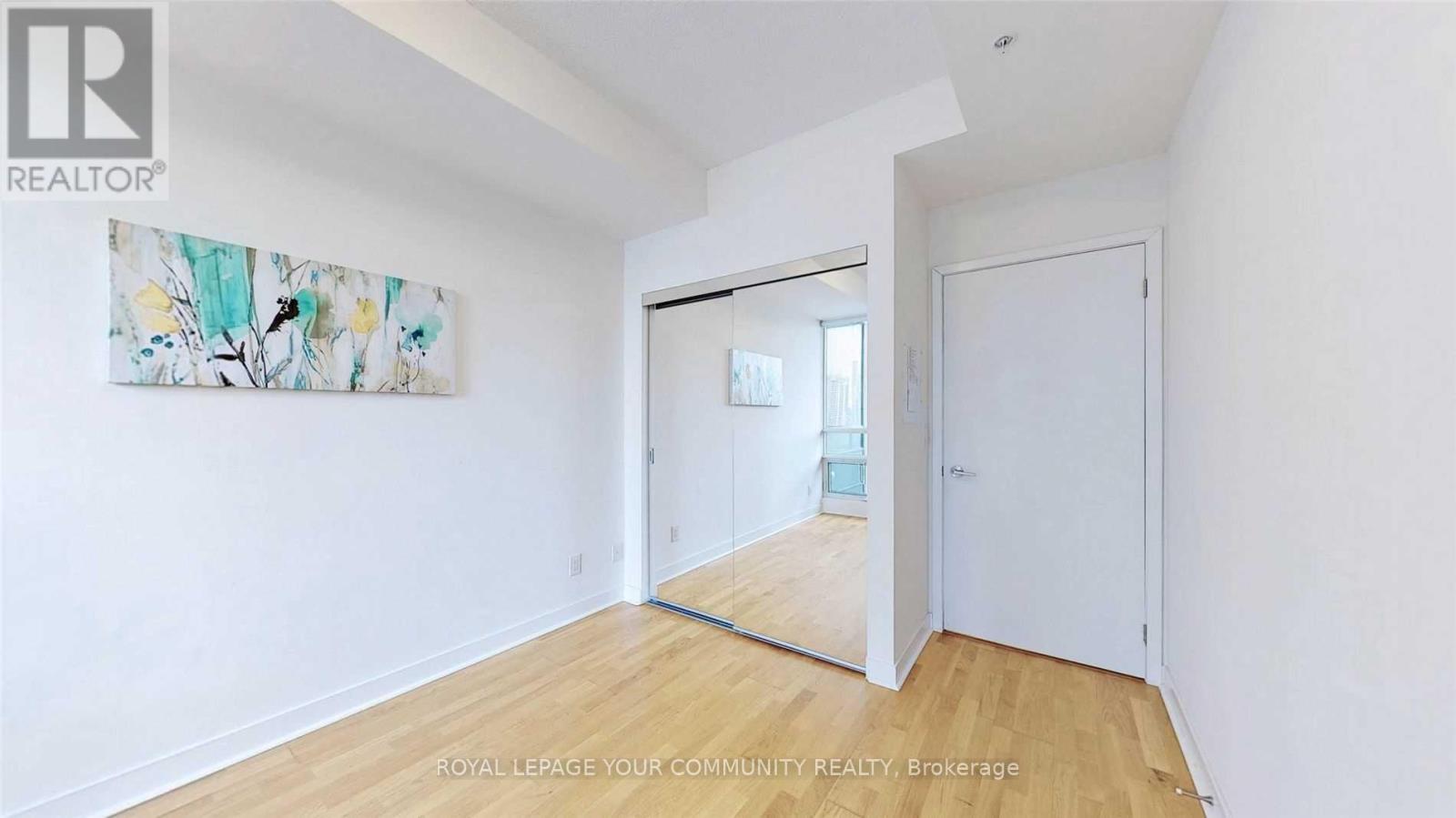 2906 - 295 Adelaide Street W, Toronto, Ontario  M5V 0L4 - Photo 25 - C12451593