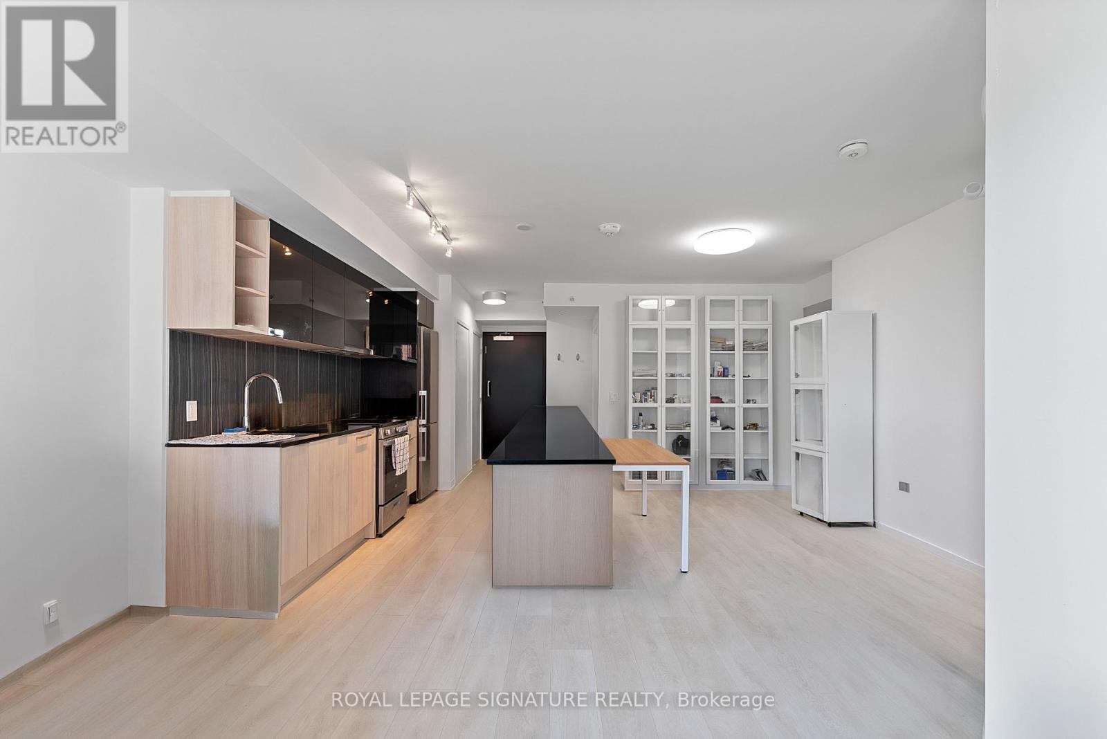 452 - 31 Tippett Road, Toronto, Ontario  M3H 0C8 - Photo 10 - C12451601