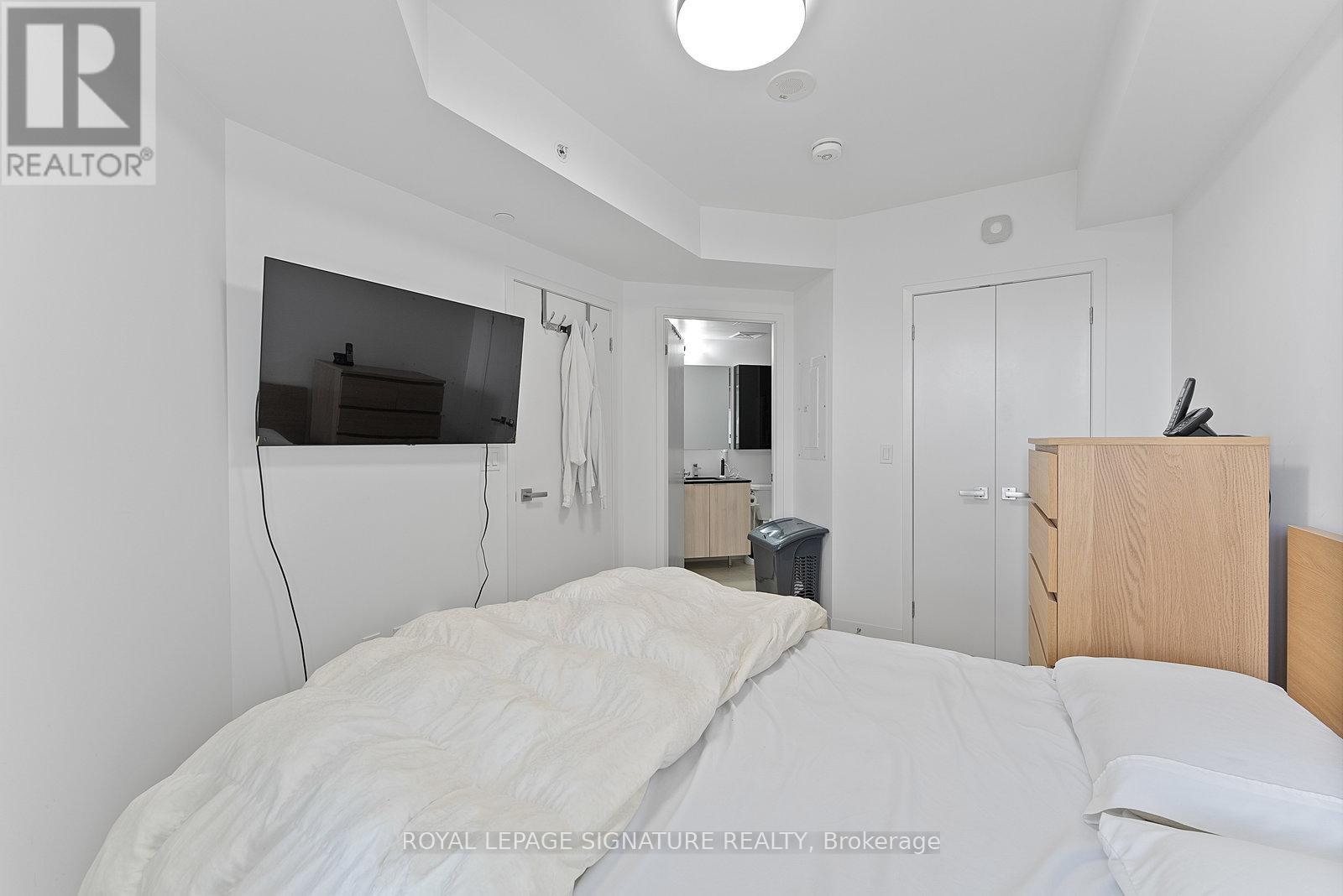 452 - 31 Tippett Road, Toronto, Ontario  M3H 0C8 - Photo 15 - C12451601
