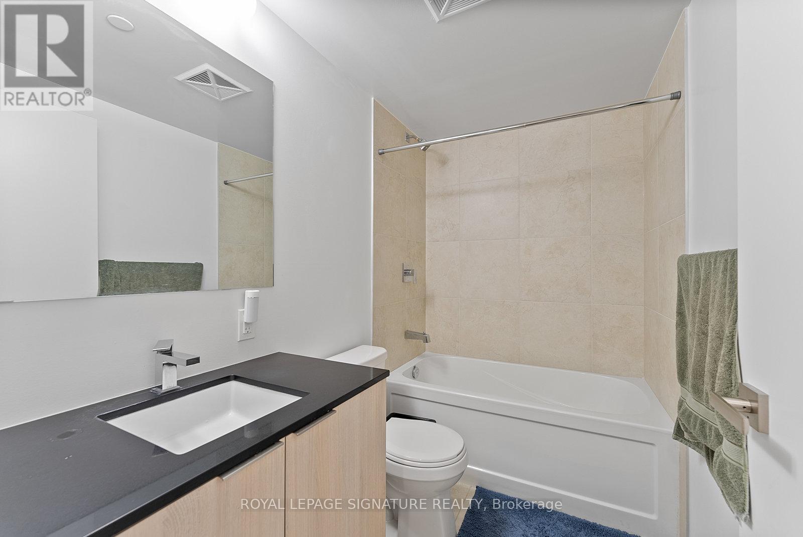 452 - 31 Tippett Road, Toronto, Ontario  M3H 0C8 - Photo 19 - C12451601