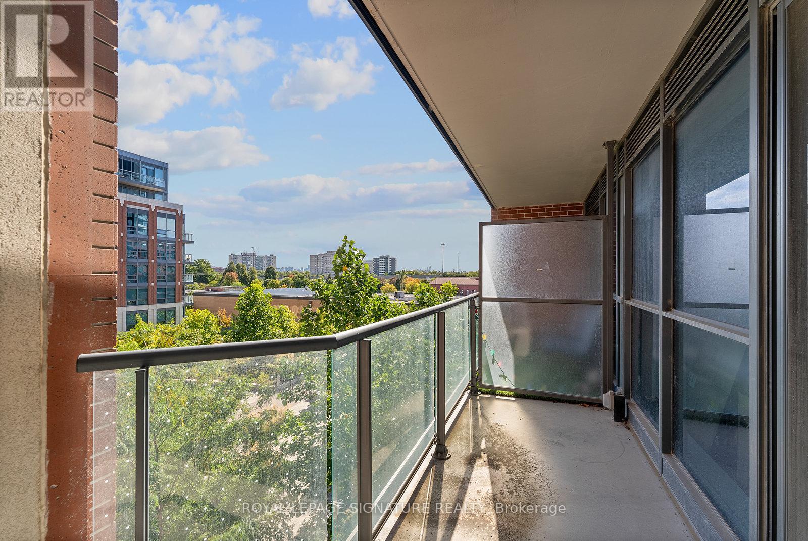 452 - 31 Tippett Road, Toronto, Ontario  M3H 0C8 - Photo 21 - C12451601