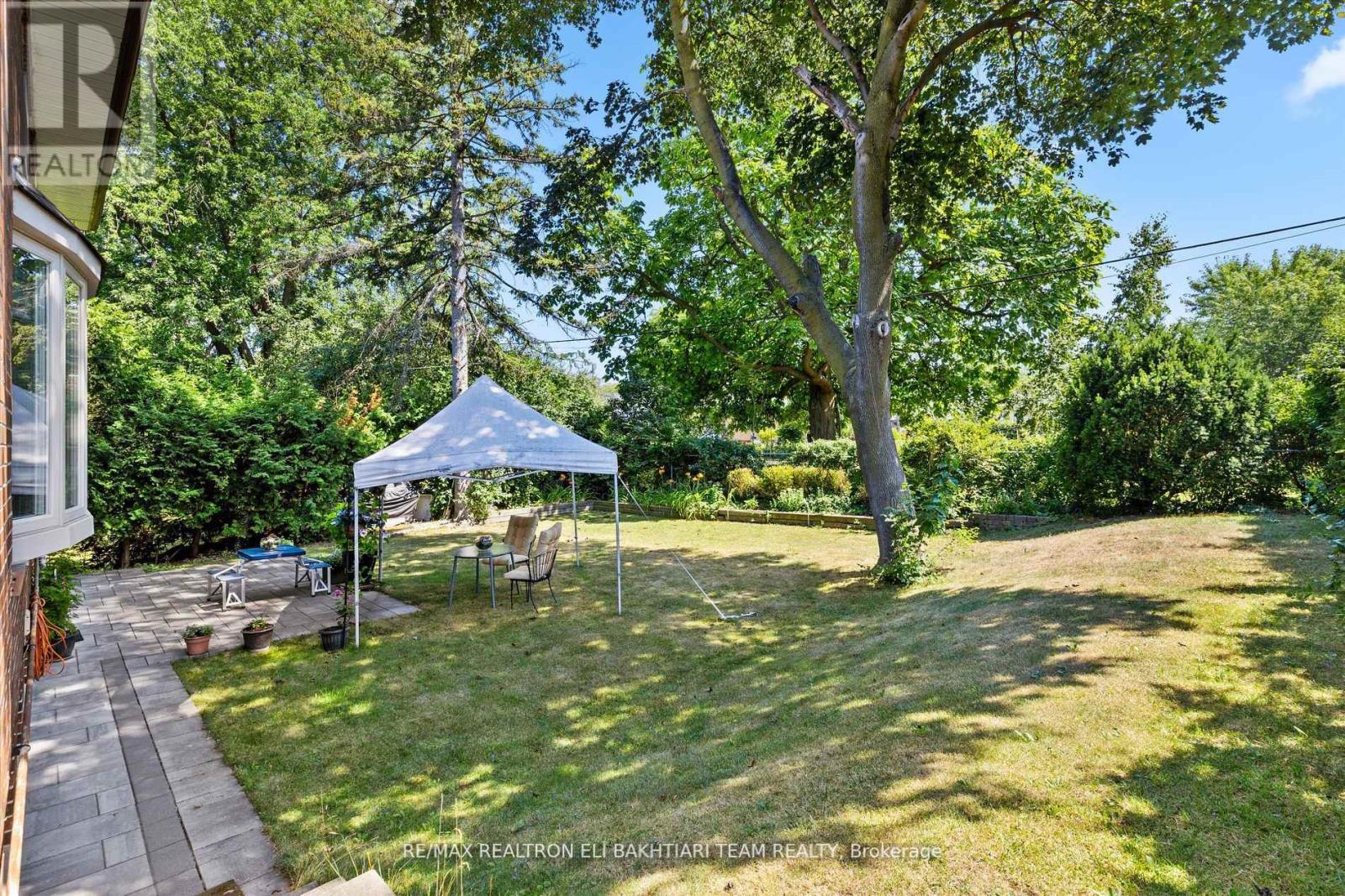1 Donmac Drive, Toronto, Ontario  M3B 1N4 - Photo 26 - C12451614