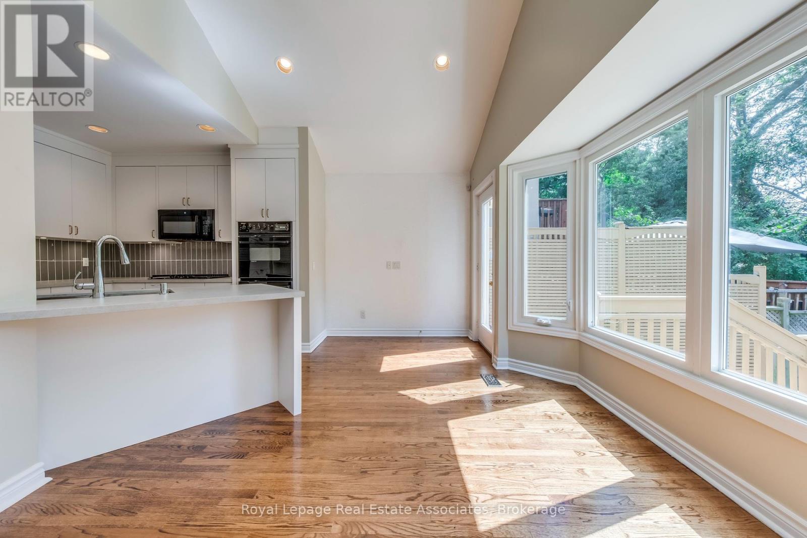123 Melrose Avenue, Toronto, Ontario  M5M 1Y8 - Photo 21 - C12451630