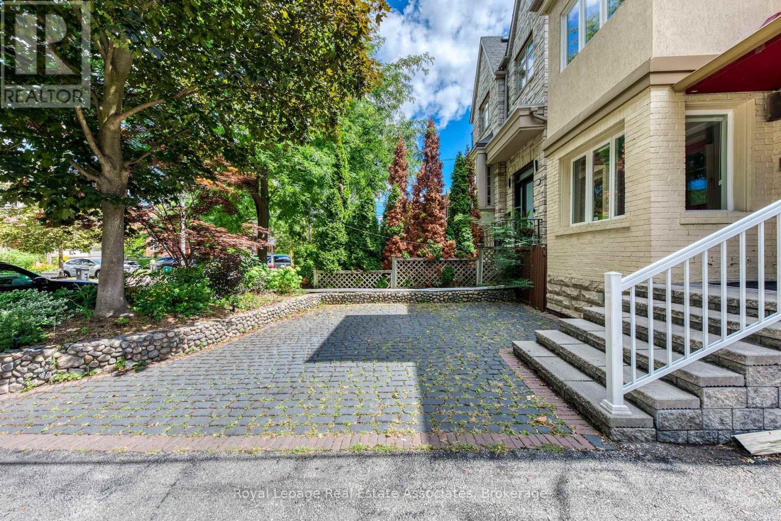 123 Melrose Avenue, Toronto, Ontario  M5M 1Y8 - Photo 3 - C12451630