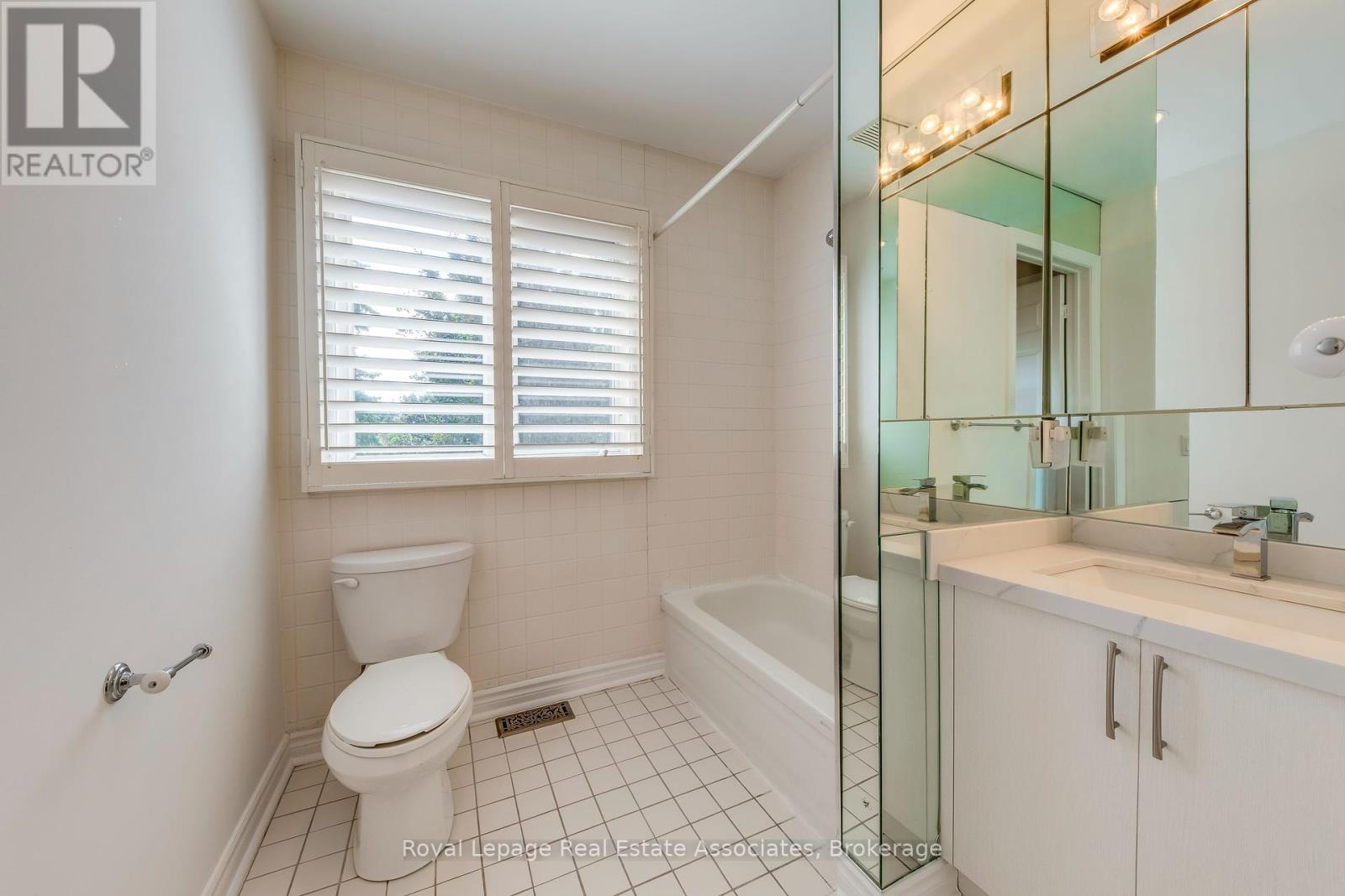 123 Melrose Avenue, Toronto, Ontario  M5M 1Y8 - Photo 35 - C12451630