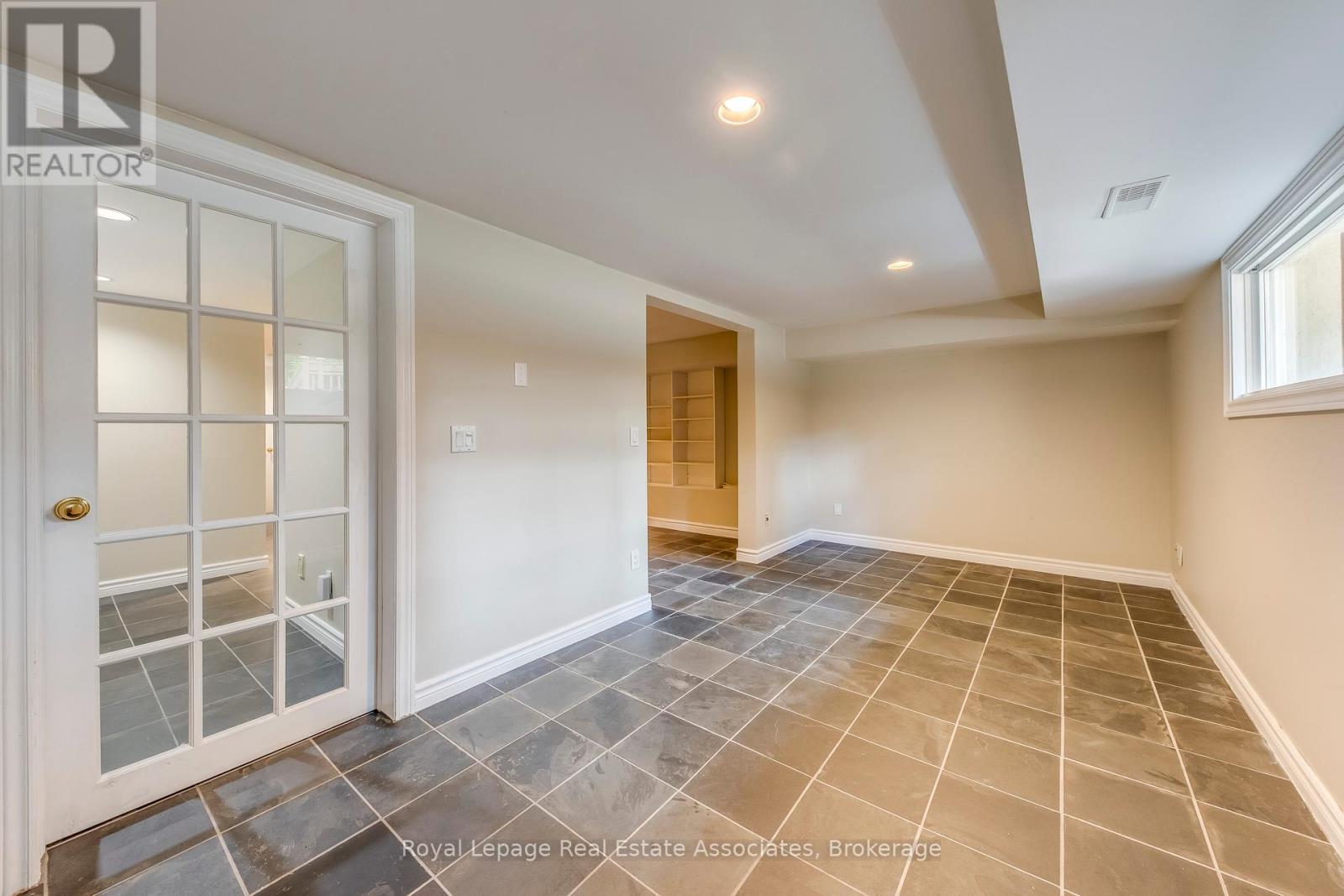 123 Melrose Avenue, Toronto, Ontario  M5M 1Y8 - Photo 39 - C12451630