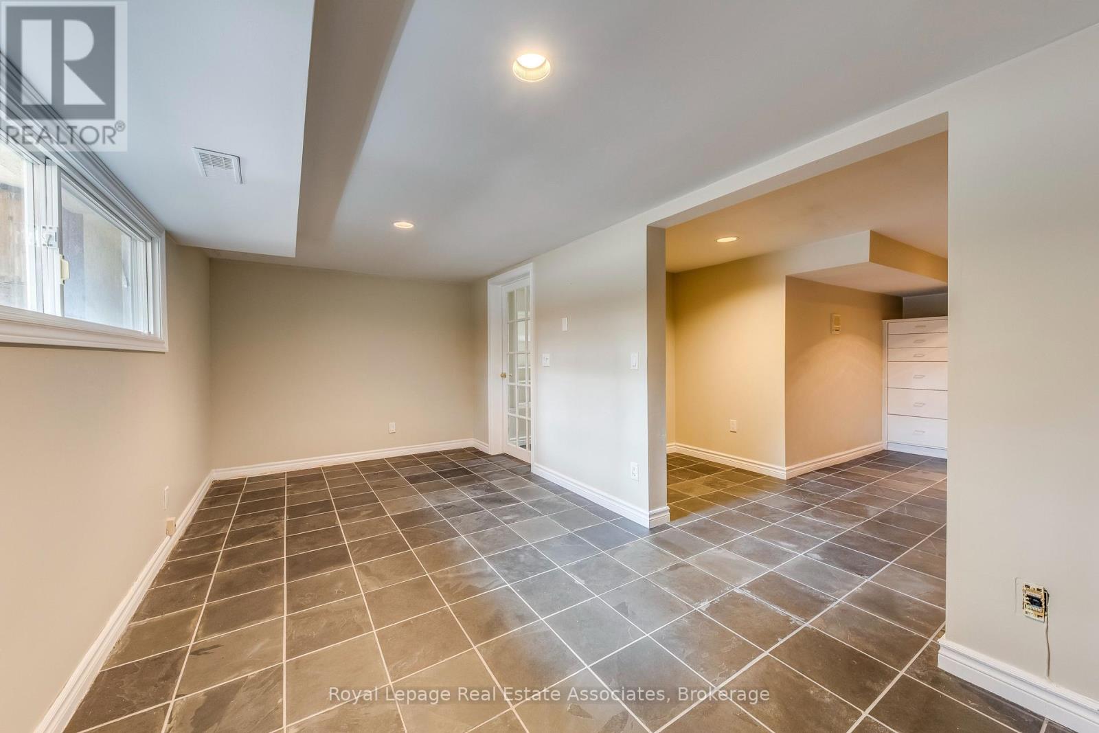 123 Melrose Avenue, Toronto, Ontario  M5M 1Y8 - Photo 40 - C12451630