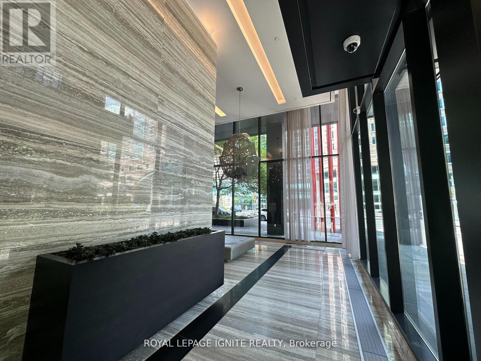 1809 - 110 Charles Street E, Toronto, Ontario  M4Y 1T5 - Photo 10 - C12451640