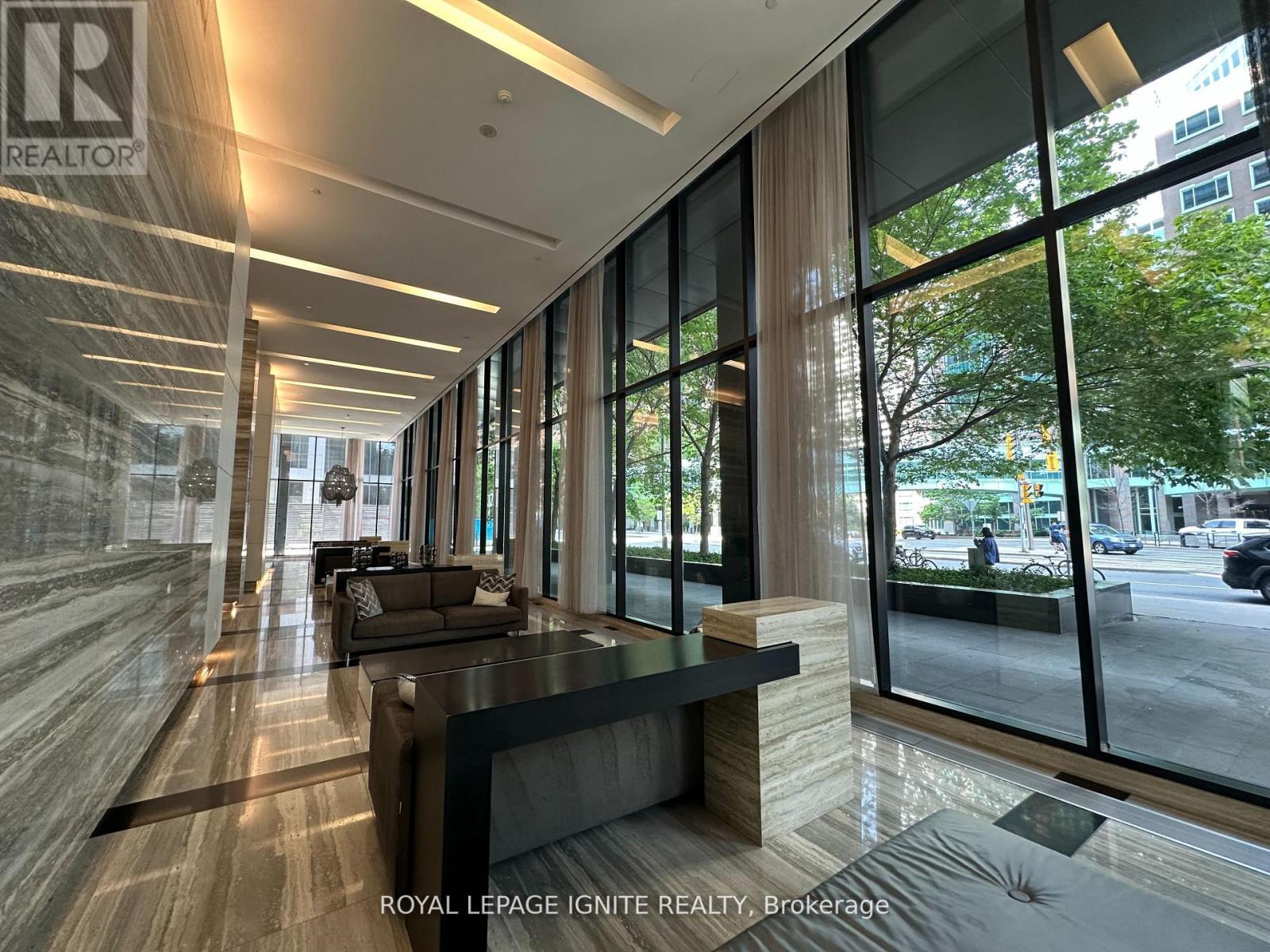 1809 - 110 Charles Street E, Toronto, Ontario  M4Y 1T5 - Photo 11 - C12451640