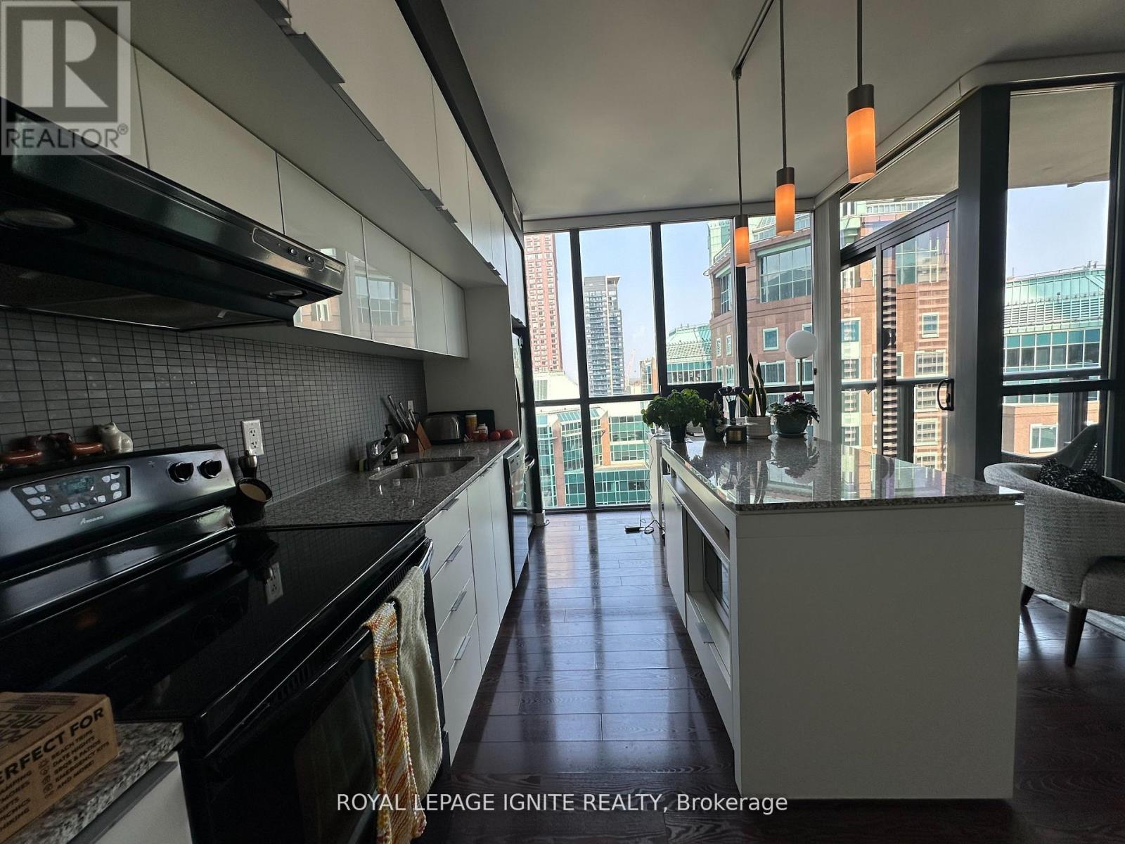 1809 - 110 Charles Street E, Toronto, Ontario  M4Y 1T5 - Photo 30 - C12451640