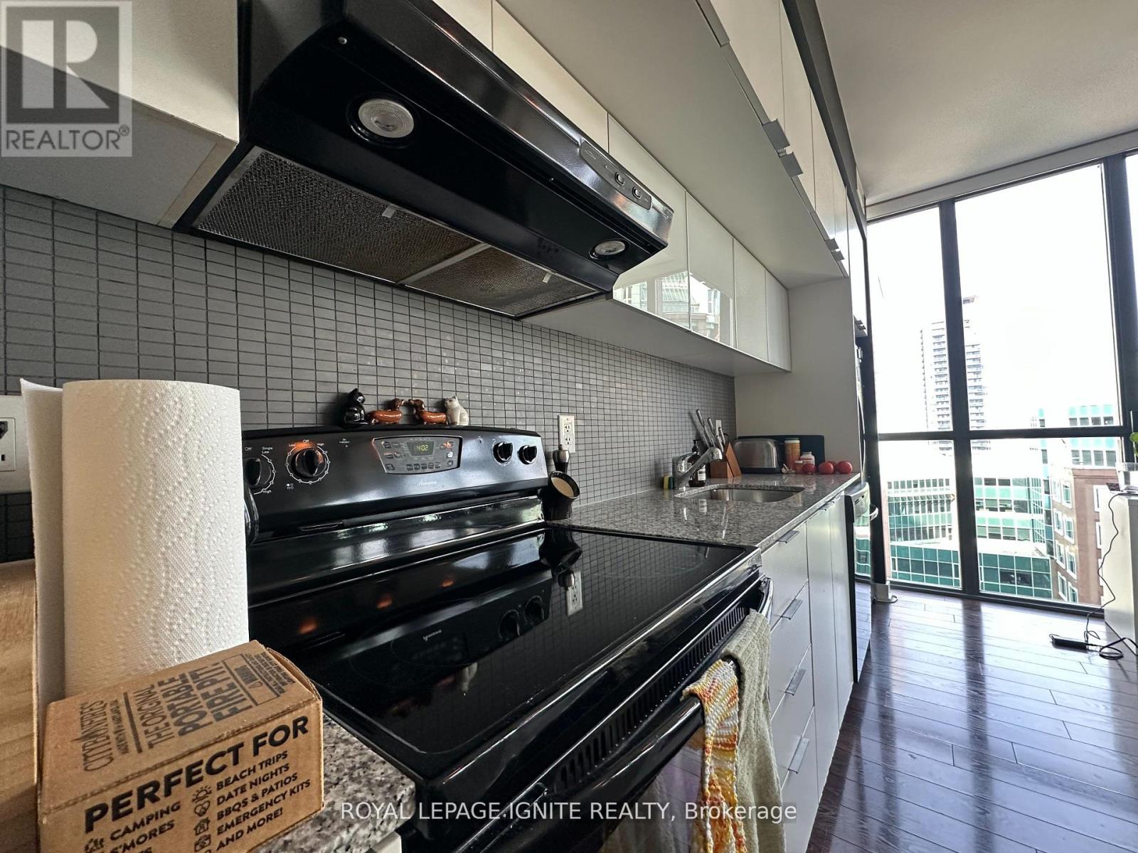1809 - 110 Charles Street E, Toronto, Ontario  M4Y 1T5 - Photo 31 - C12451640