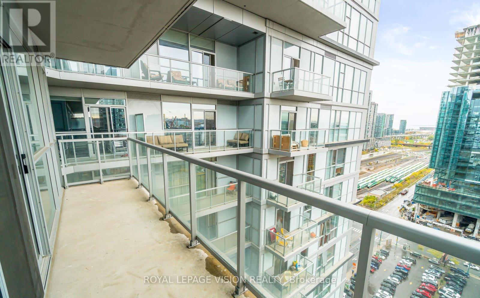 2012 - 352 Front Street W, Toronto, Ontario  M5V 0K3 - Photo 12 - C12451683